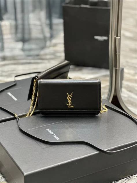 cassandre custodia per smartphone ysl|CASSANDRE phone holder in smooth leather .